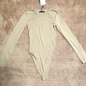 NWT—Zara Bodysuit - beige colour - size US S